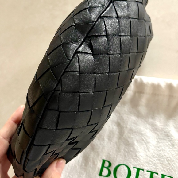*SOLD* BOTTEGA VENETA Mini Jodie with dust bag and purchase tags from Ssense - Picture 6 of 16